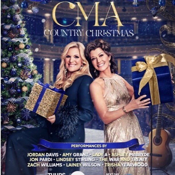 &lsquo;Tis the season! AMY GRANT is Co-Hosting CMA Country Christmas with Trisha Yearwood! Filmed in Nashville in front of a live audience, the holiday special airs Thursday, Dec. 14 (8:00-9:02 PM/EST) on ABC and next day on Hulu and Disney+. http://