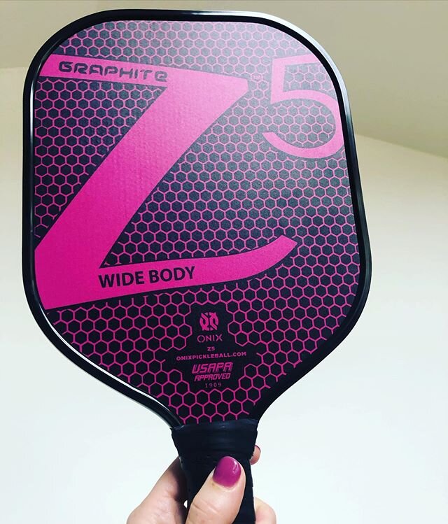 It&rsquo;s about to get rrrrreaaaal on the pickle ball court! Thanks @dancrovay for the sexy paddle! #widebody #onix