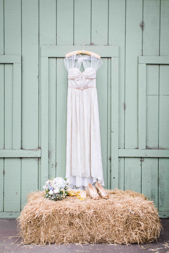 Sonoma County Wedding with Rustic Chic and Vintage Details | Blueberry Photography