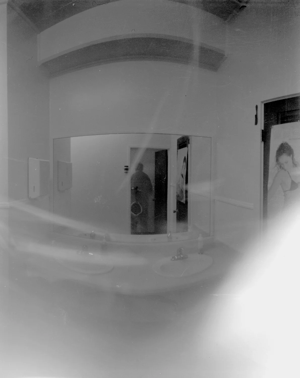 "Lavatory, Honolulu"