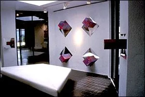 "Highlights" Installation, Silvana Facchini Gallery, "The Treat Of Light", Miami, Florida, July 2001