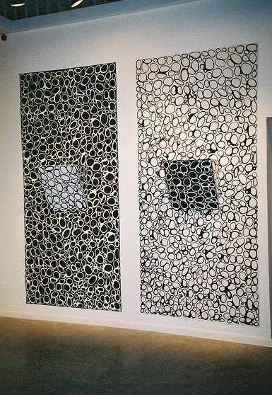 "Liquid Ying - Yang"