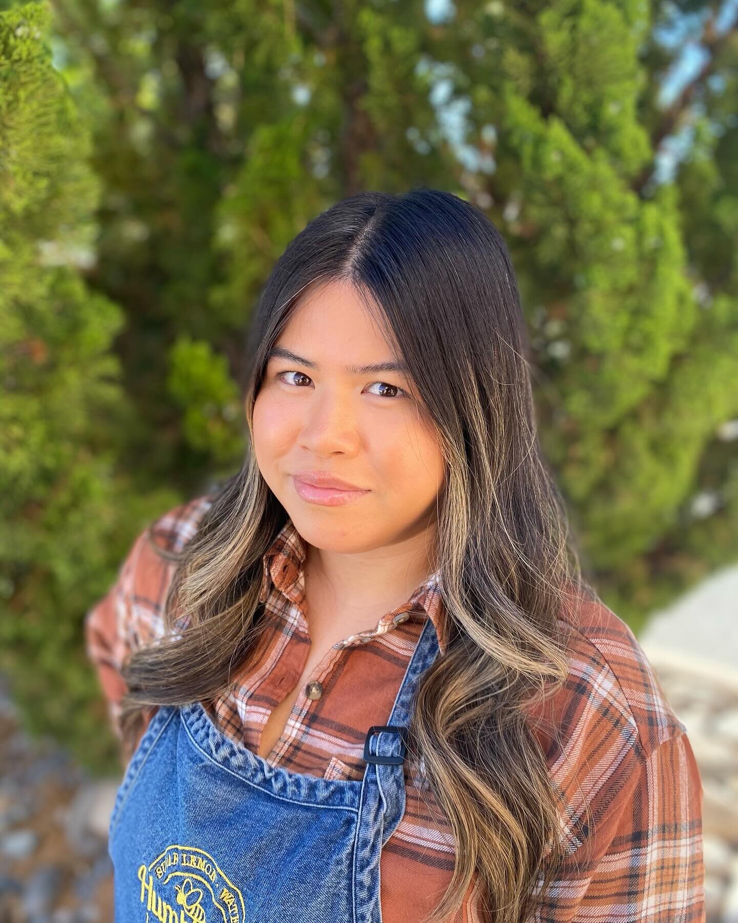 Worker Bee Spotlight 💡 This is Rose, one of our newest Worker Bees 🐝 out of Sparks, Nevada. Welcome, Rose!🌹

&ldquo;Rose was born and raised in California and now resides in Reno, Nevada. Her passion and appreciation for all things beauty led her 