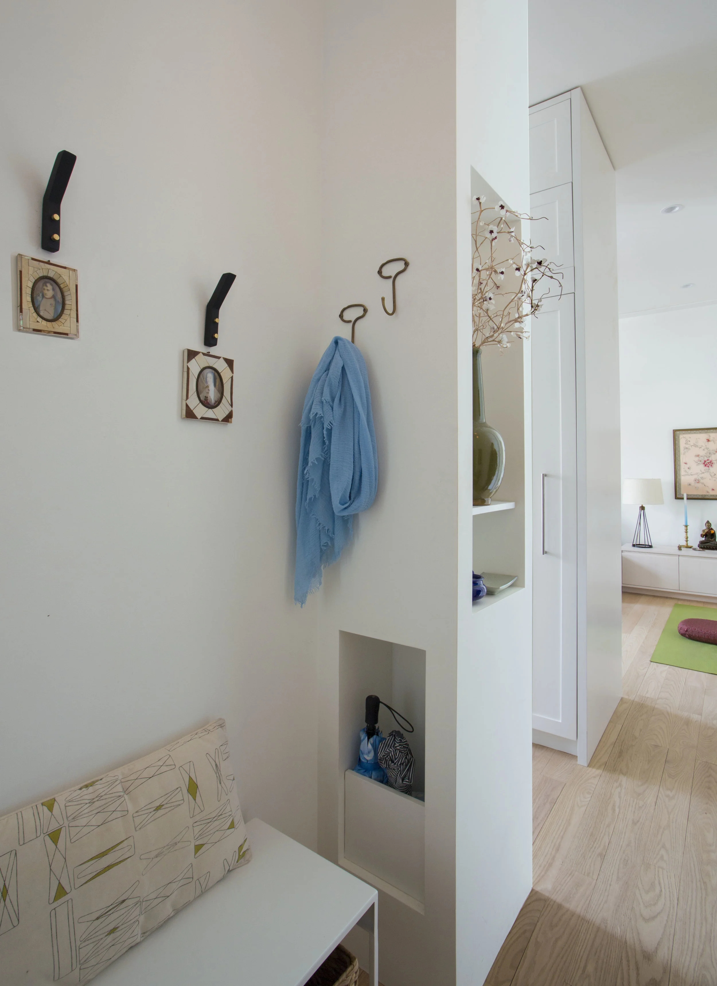 Entry Foyer Detail