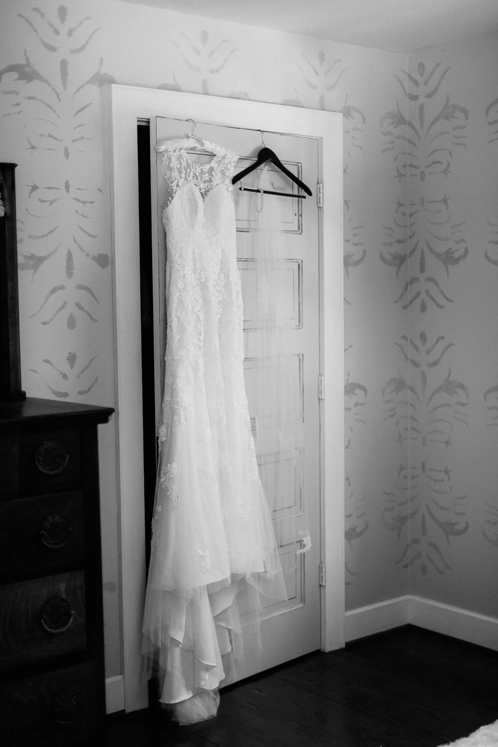 SarahMattozziPhotography-BackyardWedding-GoochlandVA-6.jpg