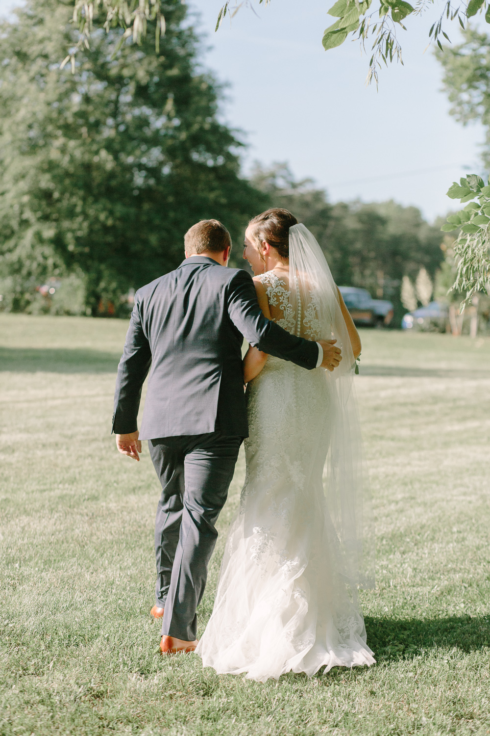 SarahMattozziPhotography-BackyardWedding-GoochlandVA-55.jpg