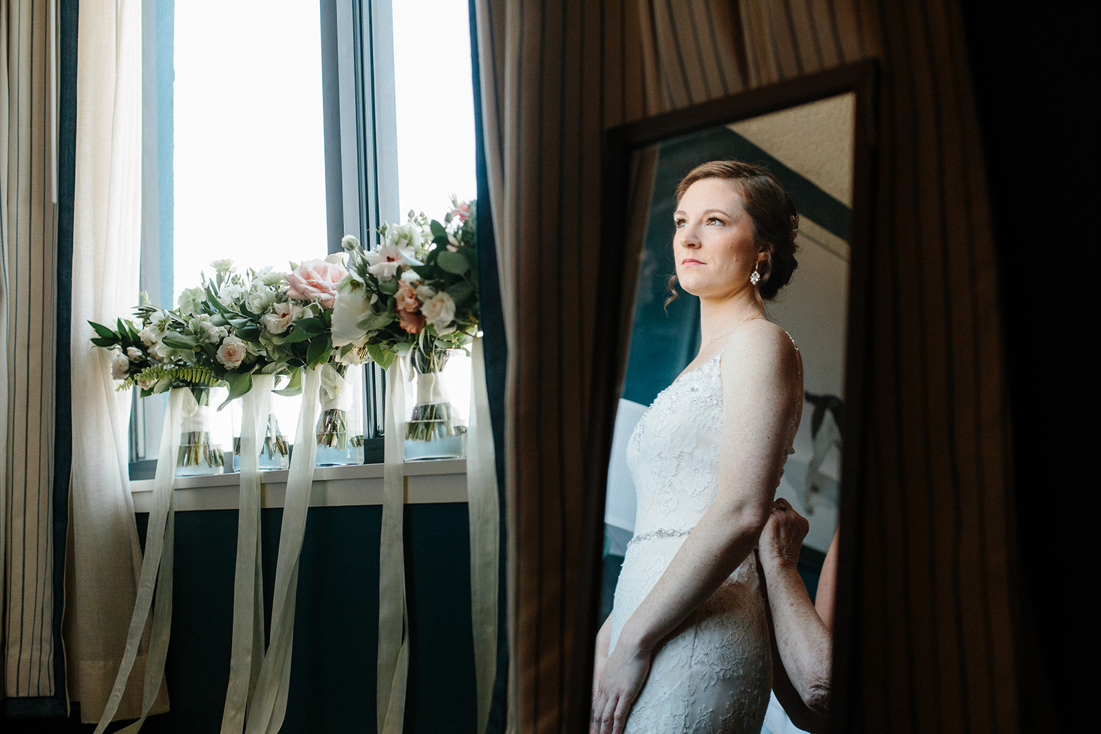 SarahMattozziPhotography-MaggieJustin-GettingReady-125.jpg