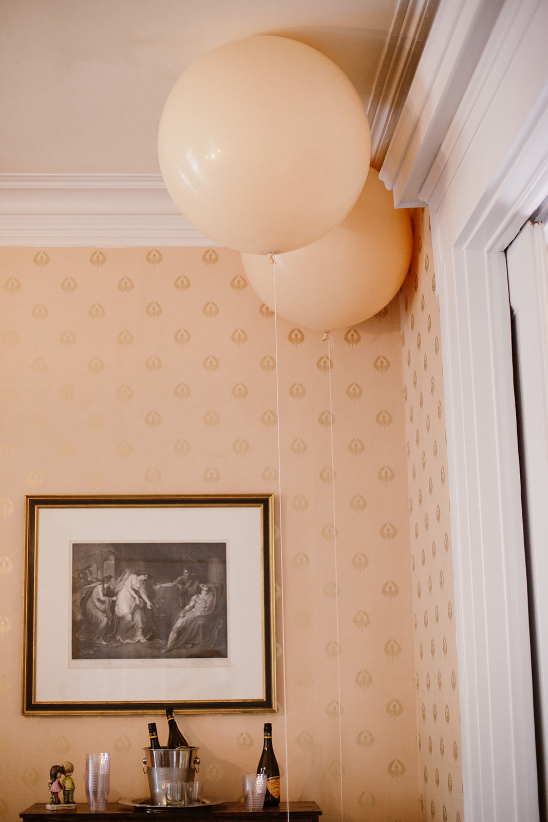SarahMattozziPhotography-EmilyColin-LindenRowInnWedding-GettingReady-15.jpg