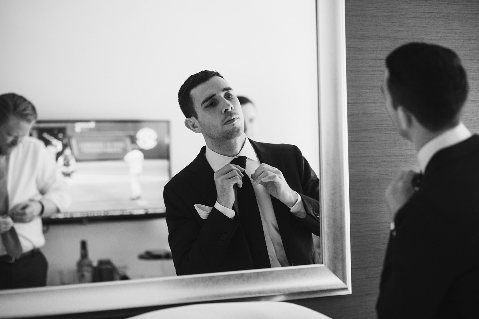  Bride and groom getting ready at the Phoenix Park Hotel, Washington D.C. Irish wedding with green and gold accents. Sarah Mattozzi Photography. 