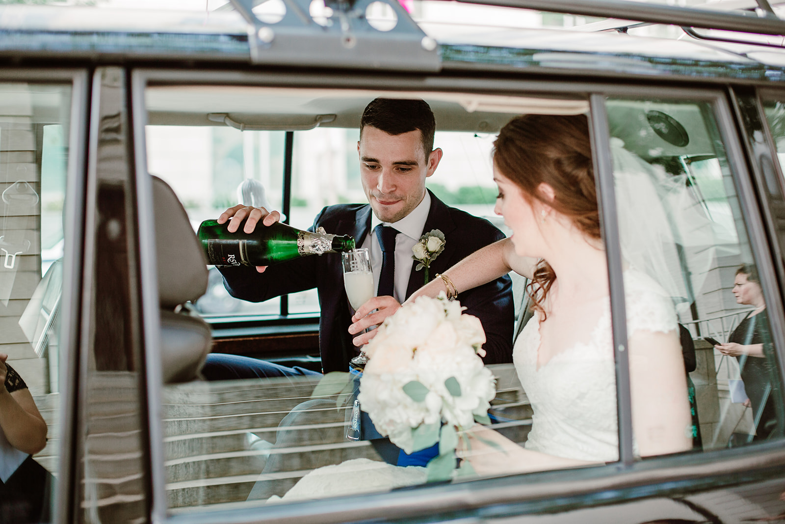 SarahMattozziPhotography-HolyRosaryCatholicChurch-Ceremony-28.jpg