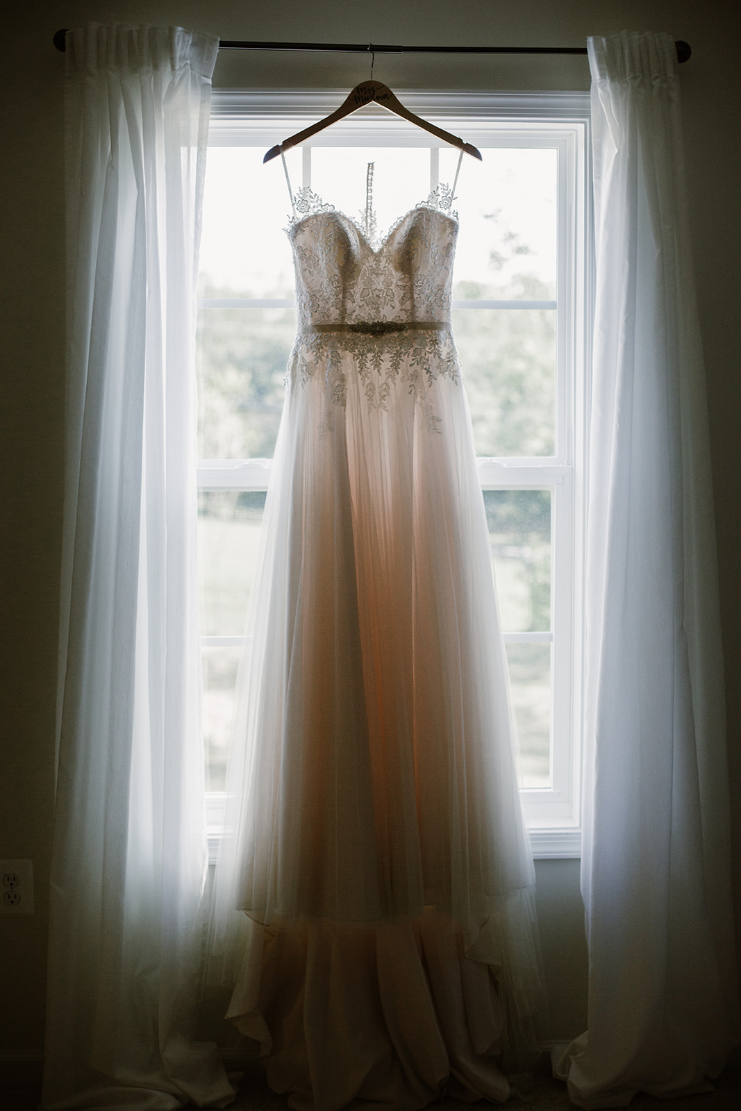SarahMattozziPhotography-ClaireTim-GettingReady-70.jpg