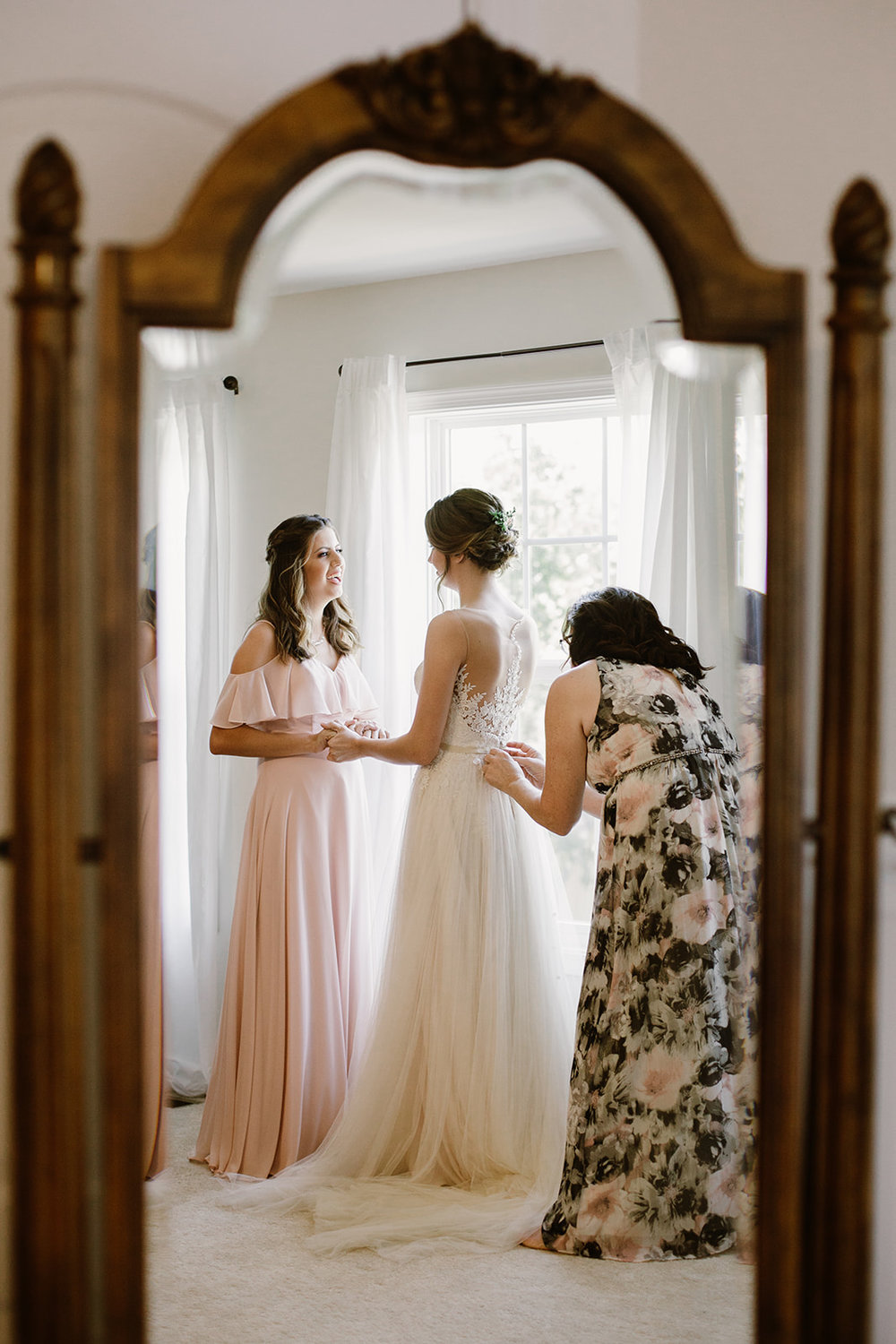  Buttoning up the wedding dress | Intimate Wedding | Fredericksburg, VA | Sarah Mattozzi Photography 