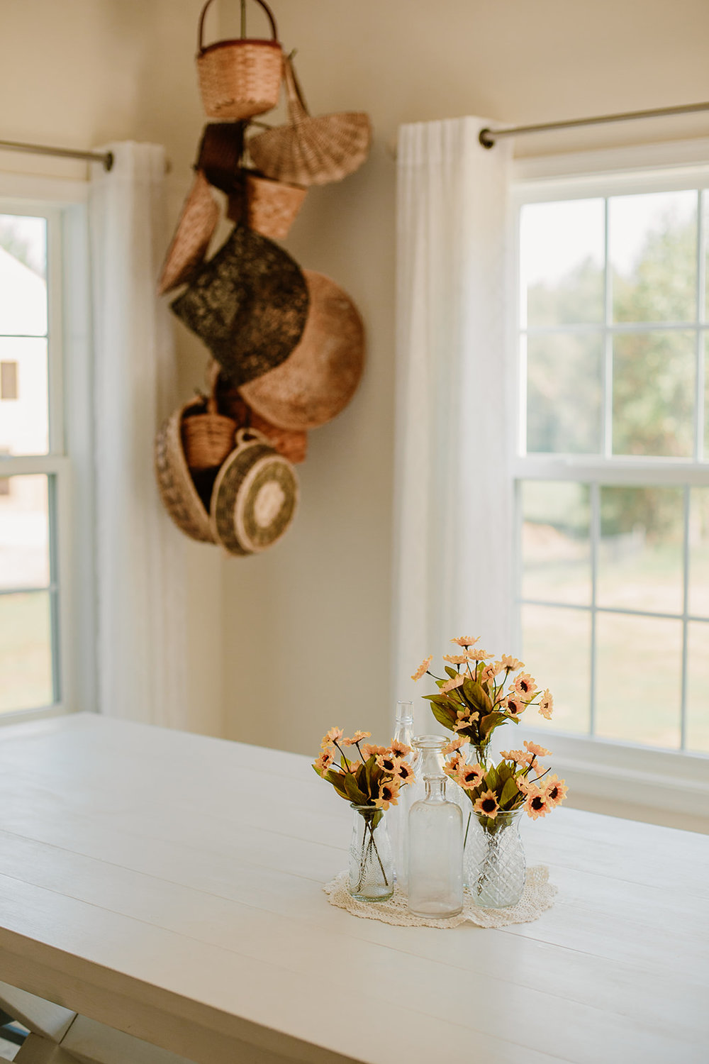  Vase on kitchen table | Interior | Sarah Mattozzi Photography 