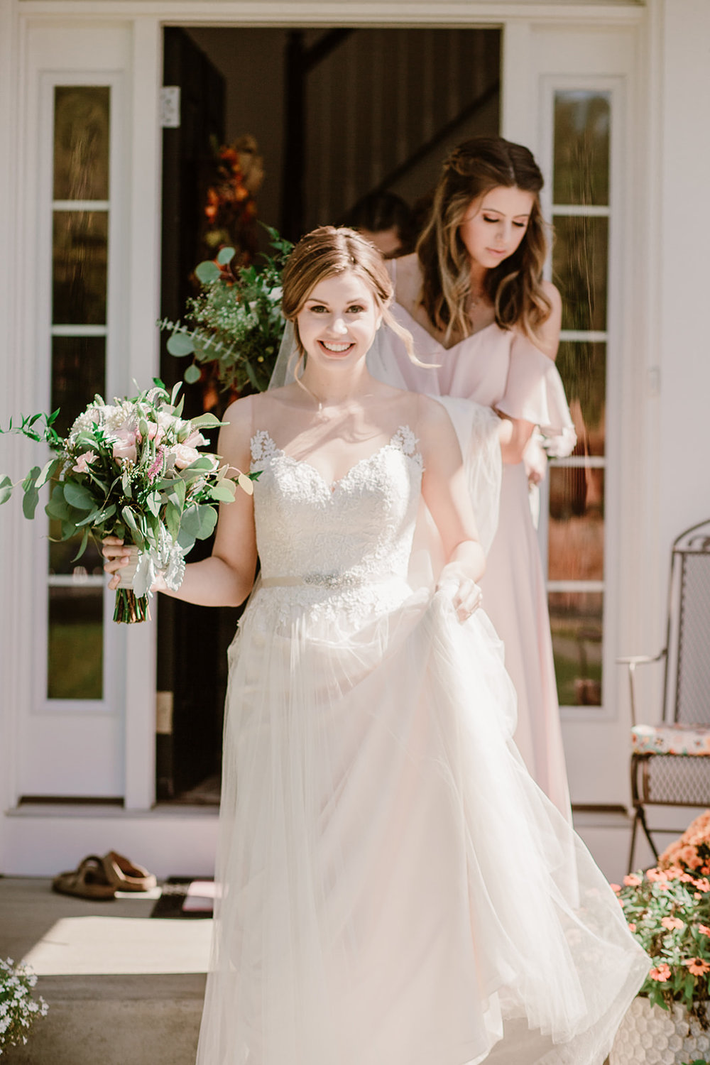  Bride with her bridesmaids | Intimate Wedding | Fredericksburg, VA | Sarah Mattozzi Photography 