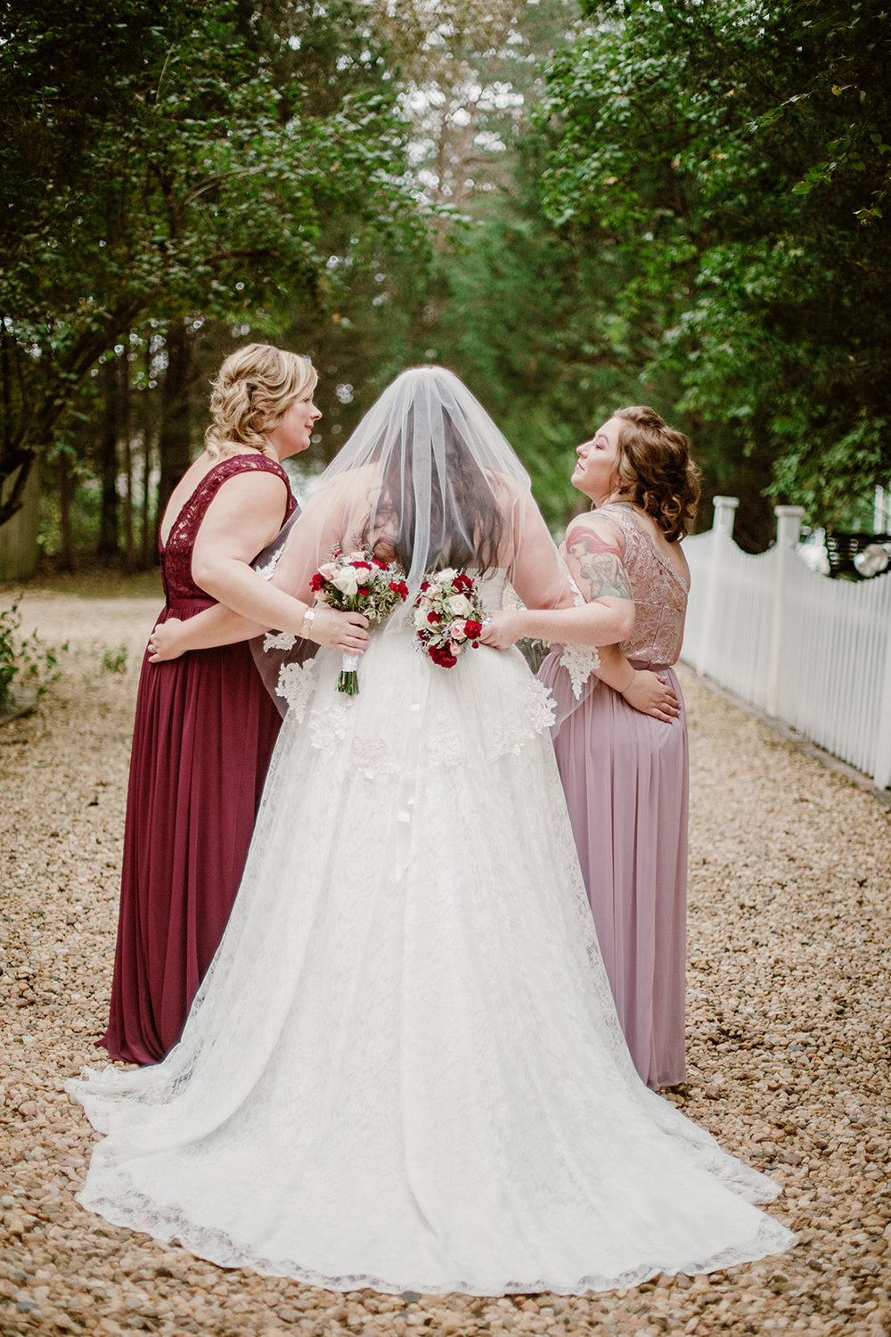 SarahMattozziPhotography-NicoleChris-GlenGardens-WeddingParty-10.jpg