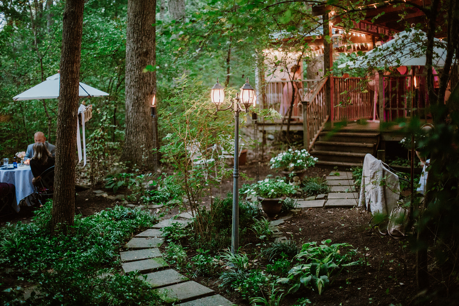 SarahMattozziPhotography-NicoleChris-GlenGardens-Reception-12.jpg