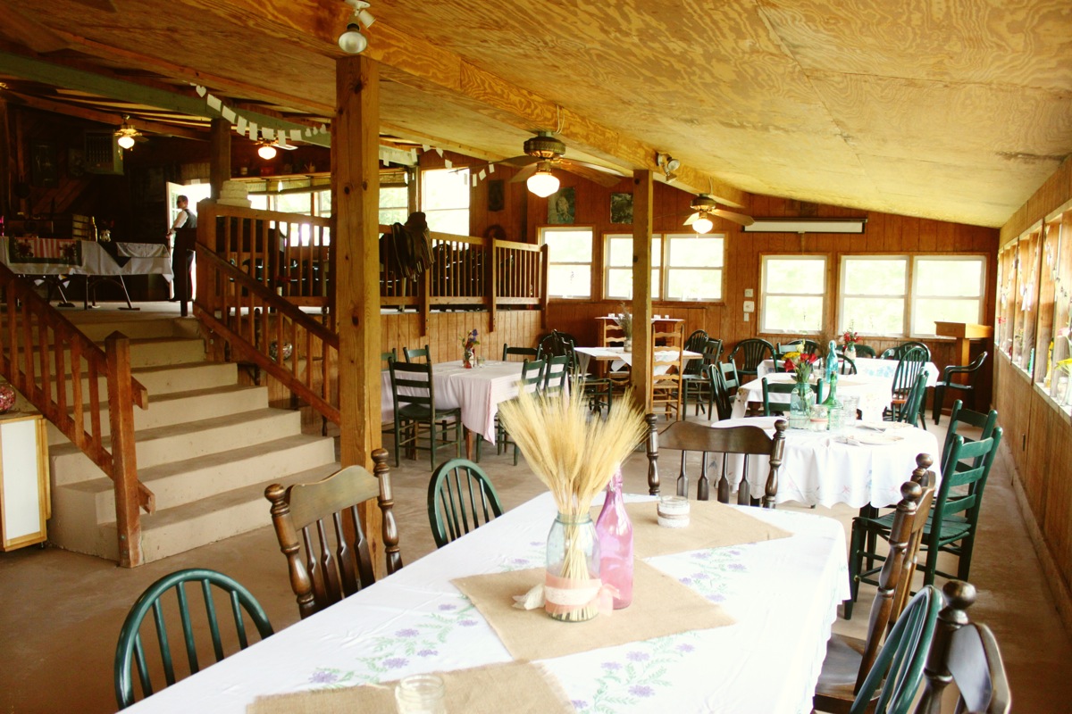 SarahMattozziPhotography-ShenandoahSpringsWedding-Virginia-44.jpg