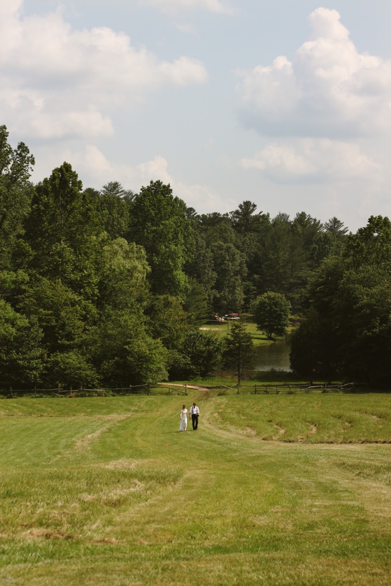 SarahMattozziPhotography-ShenandoahSpringsWedding-Virginia-87.jpg