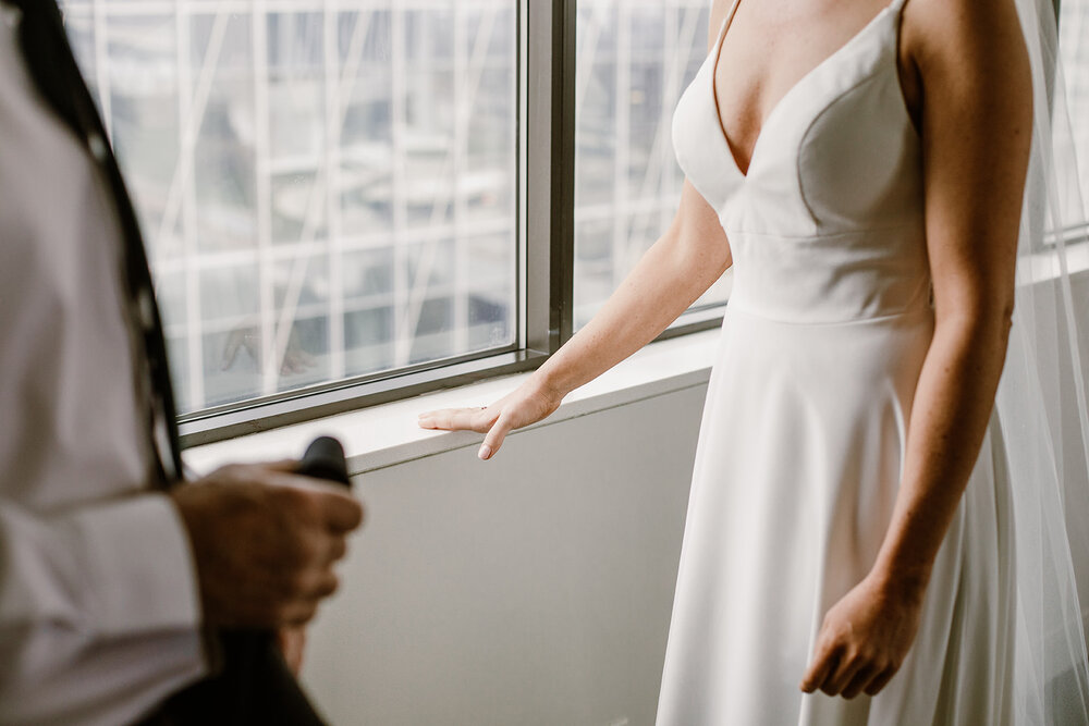  Wedding party getting ready at Delta Hotels by Marriott Richmond Downtown. 