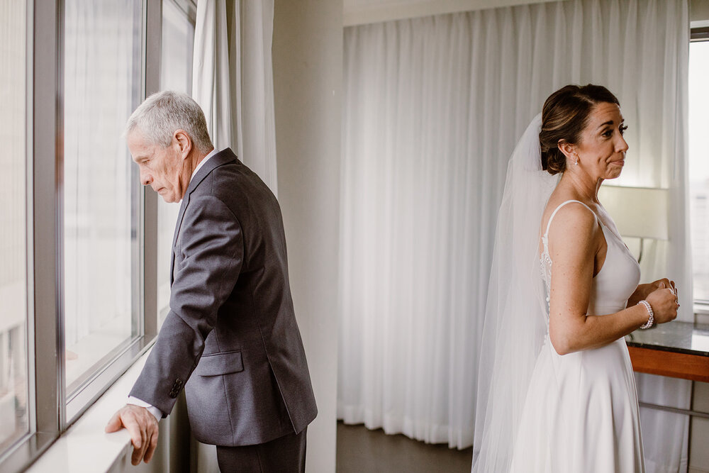  Wedding party getting ready at Delta Hotels by Marriott Richmond Downtown. 