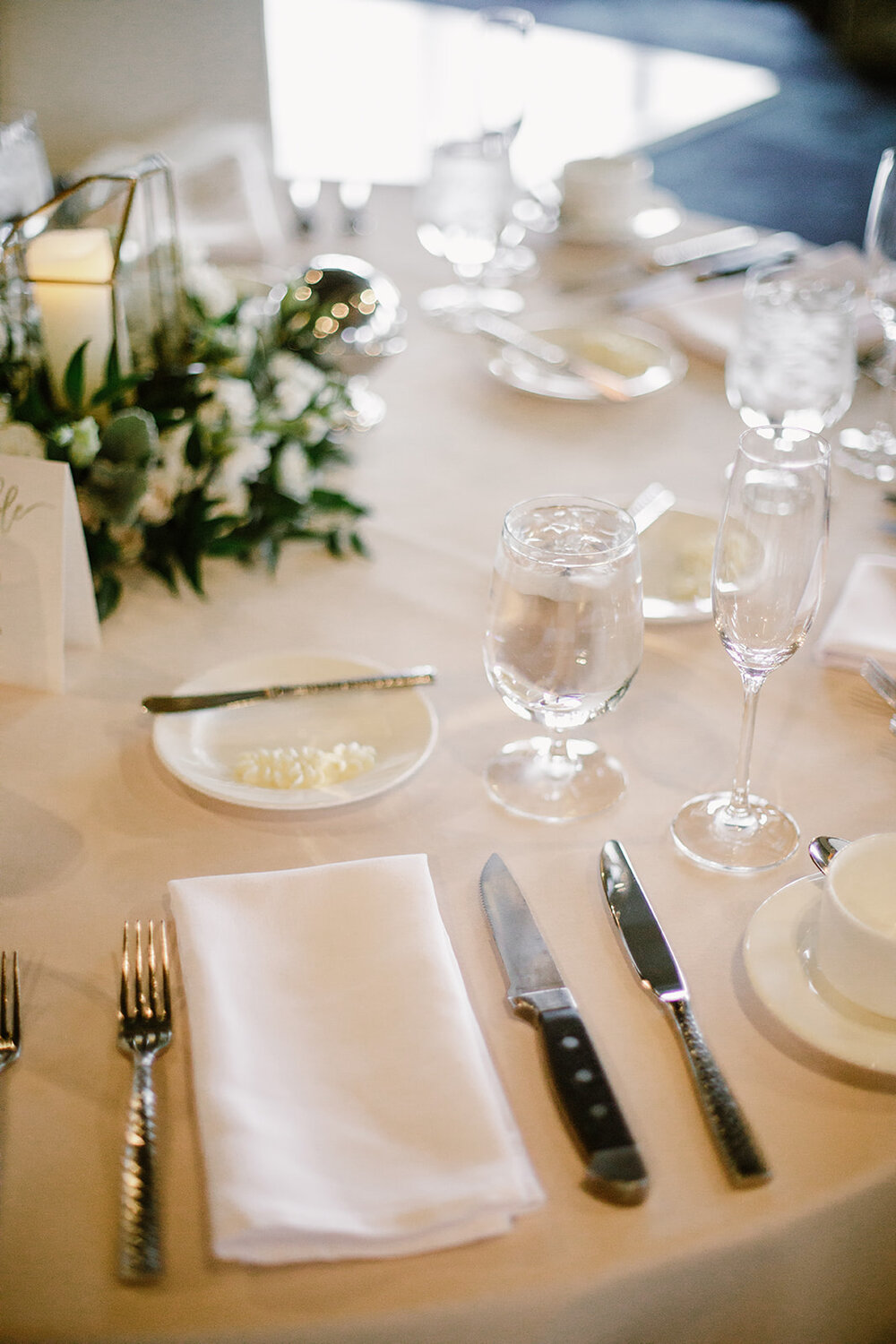  Wedding reception details at The Boathouse at Rockett’s Landing, Richmond, VA. 