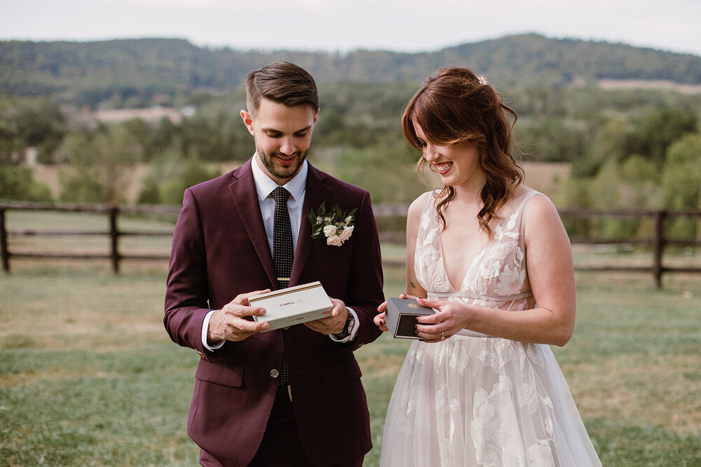 WolftrapFarm-Gordonsville-Wedding-FirstLook-SarahMattozziPhotography-10.jpg