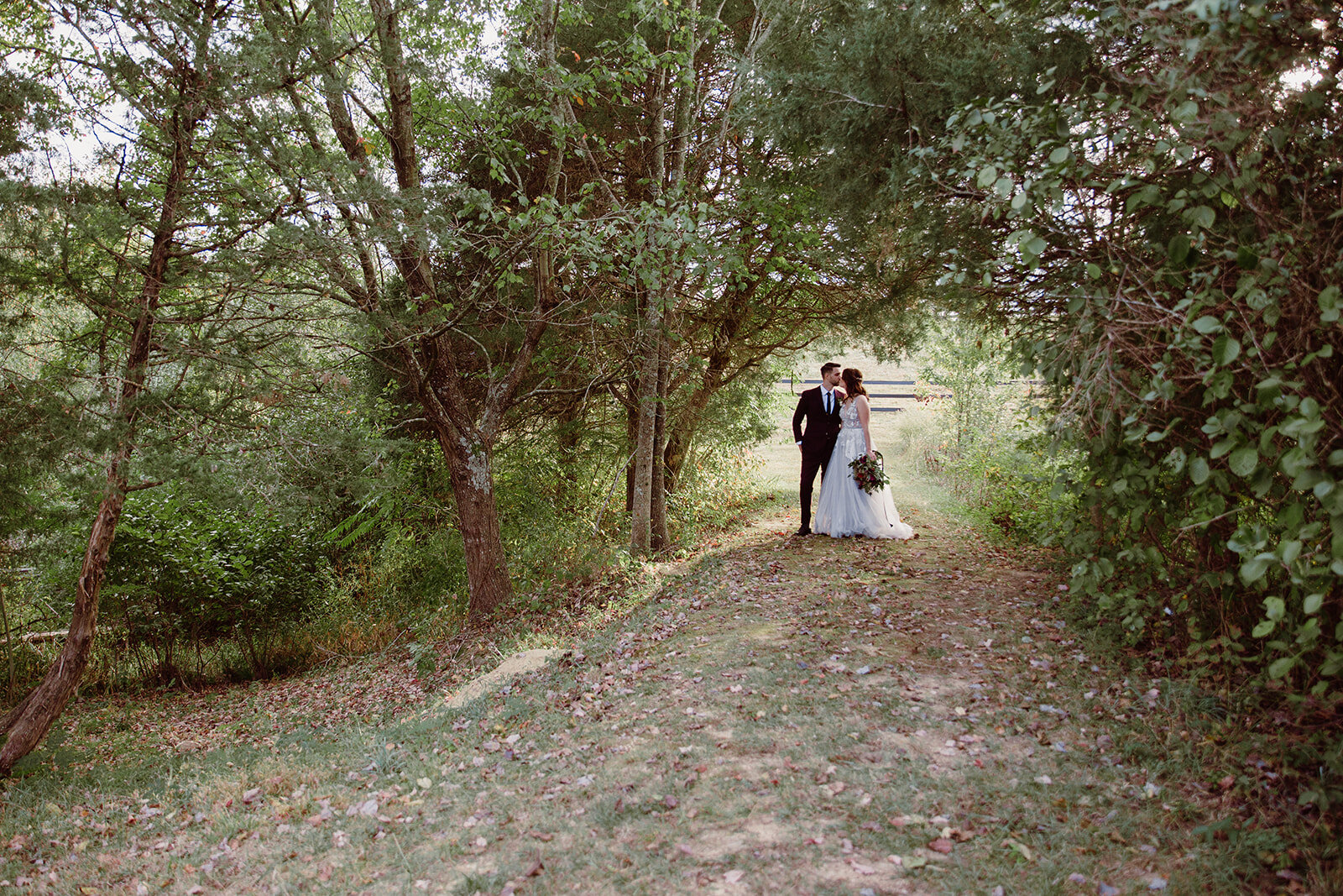 WolftrapFarm-Gordonsville-Wedding-Portraits-SarahMattozziPhotography-18.jpg