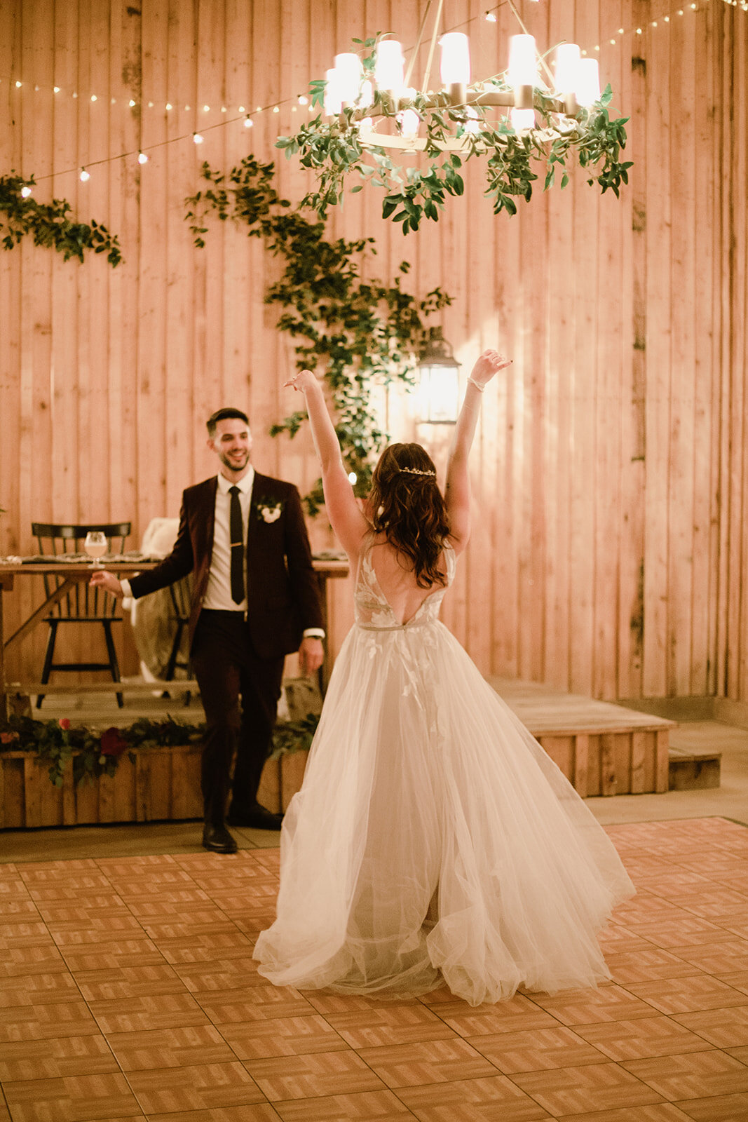 WolftrapFarm-Gordonsville-Wedding-Reception-SarahMattozziPhotography-104.jpg