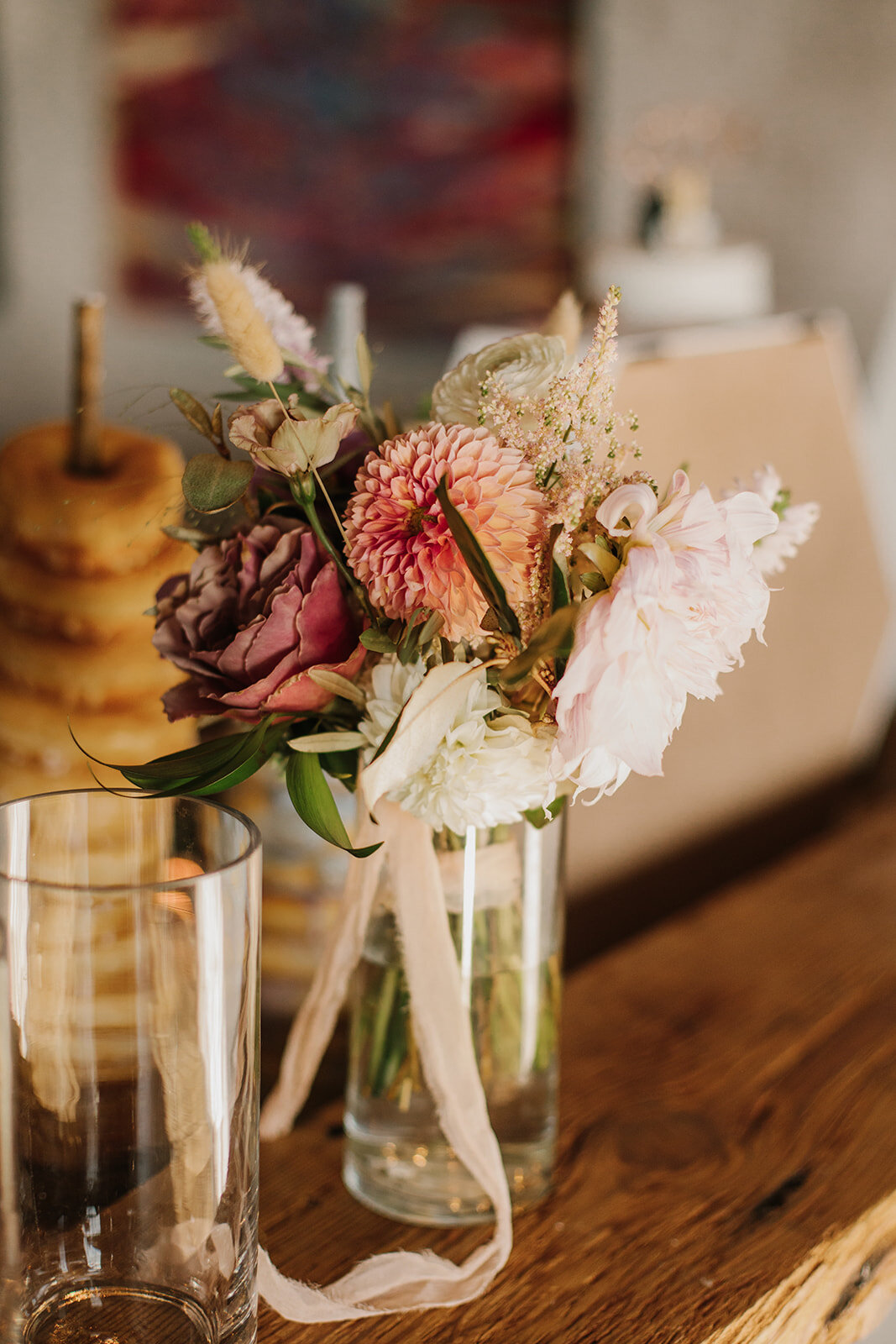  Florals by Vessel and Stem. Modern rooftop wedding at The Hofheimer Building, Richmond, VA 