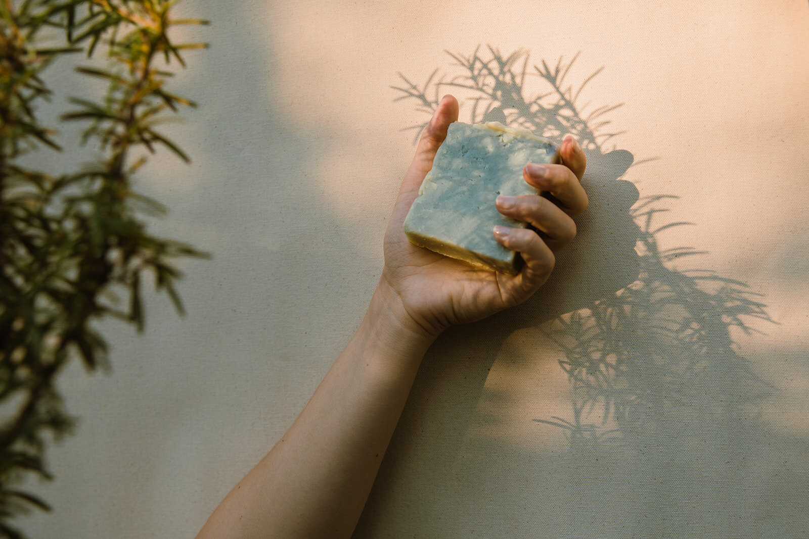  Natural, zero waste soaps | Be Mindful Skincare | Sarah Mattozzi Photography 