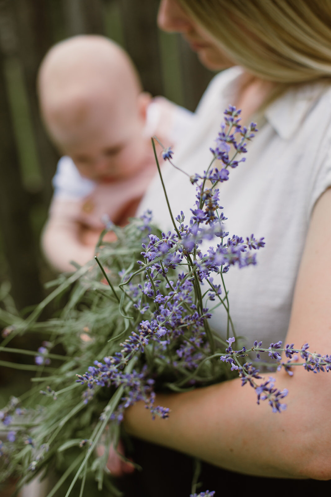  Mother and daughter with lavender | Be Mindful Skincare | Sarah Mattozzi Photography 