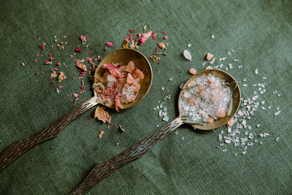  Salts on spoons | Be Mindful Skincare | Sarah Mattozzi Photography 