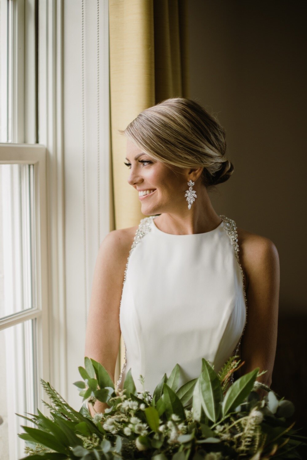  Bridal party wedding portraits | Sarah Mattozzi Photography | Black tie wedding at The Historic Cavalier Hotel, Virginia Beach | Tropical, elegant wedding inspiration, black tux groom, glam bride, greenery bouquets, sentimental, classic, minimalist 