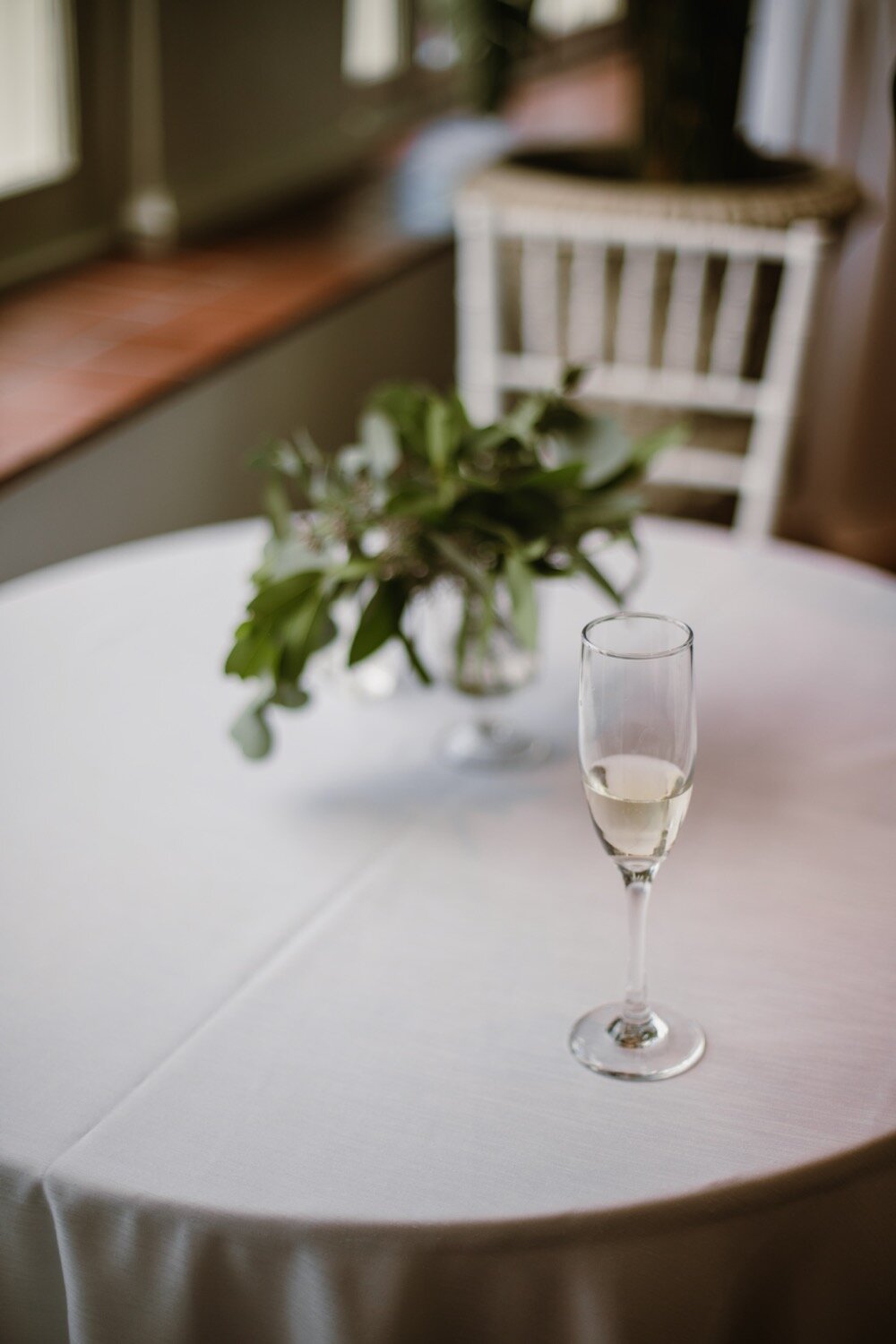  Intimate wedding  | Sarah Mattozzi Photography | Black tie wedding at The Historic Cavalier Hotel, Virginia Beach | Tropical, elegant wedding inspiration, black tux groom, glam bride, greenery bouquets, sentimental, classic, minimalist wedding. 