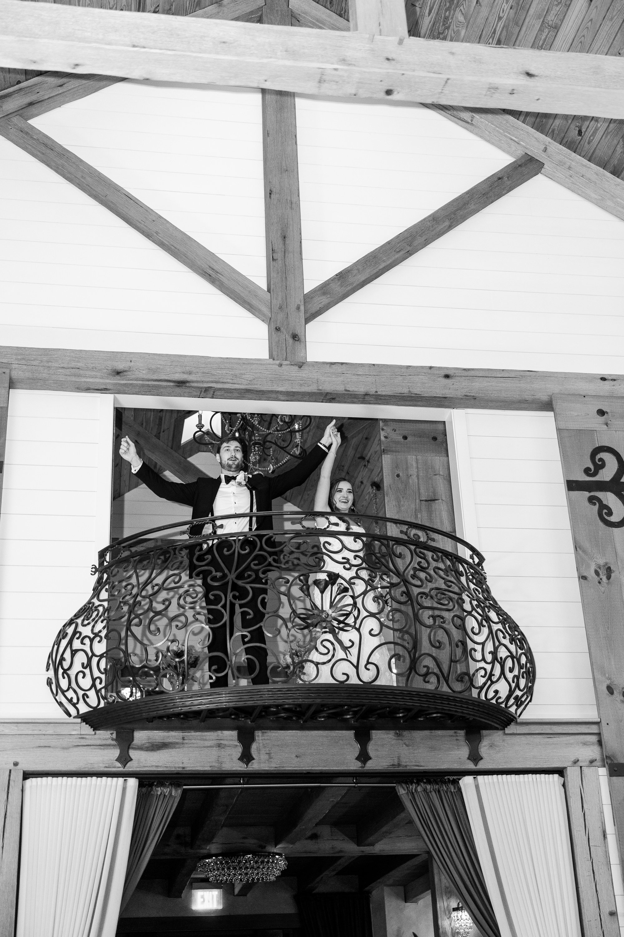 SarahMattozziPhotography-TheSeclusion-LexingtonVA-Wedding-123.jpg
