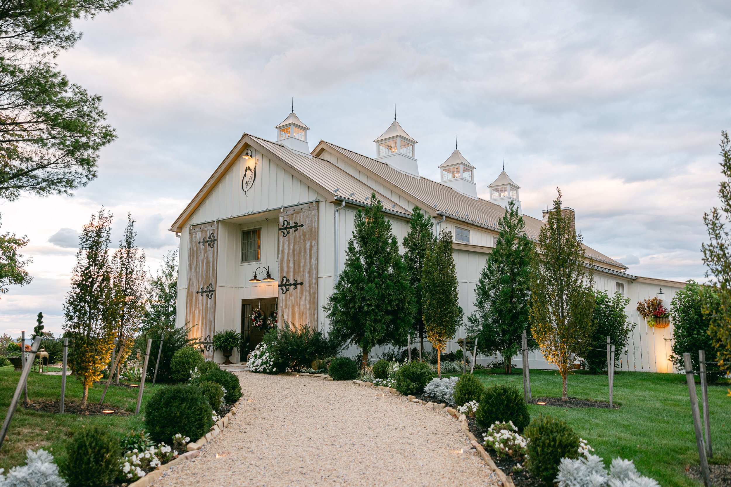SarahMattozziPhotography-TheSeclusion-LexingtonVA-Wedding-120.jpg