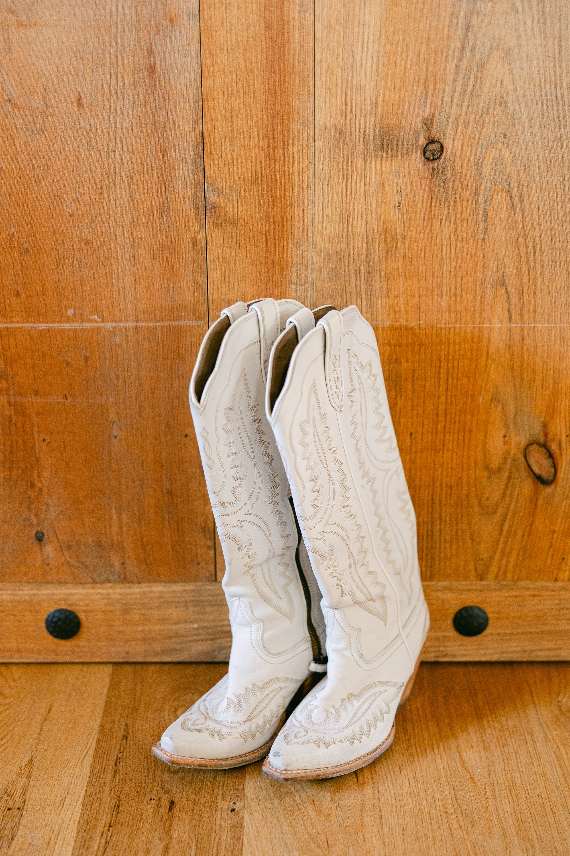 SarahMattozziPhotography-TheSeclusion-LexingtonVA-Wedding-14.jpg