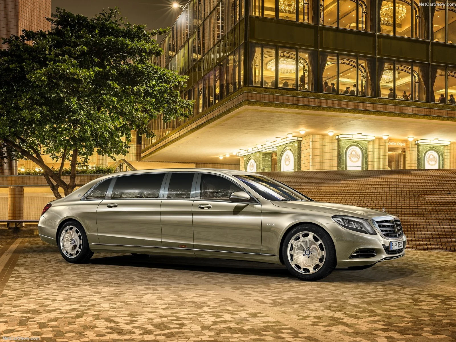 Mercedes benz maybach pullman