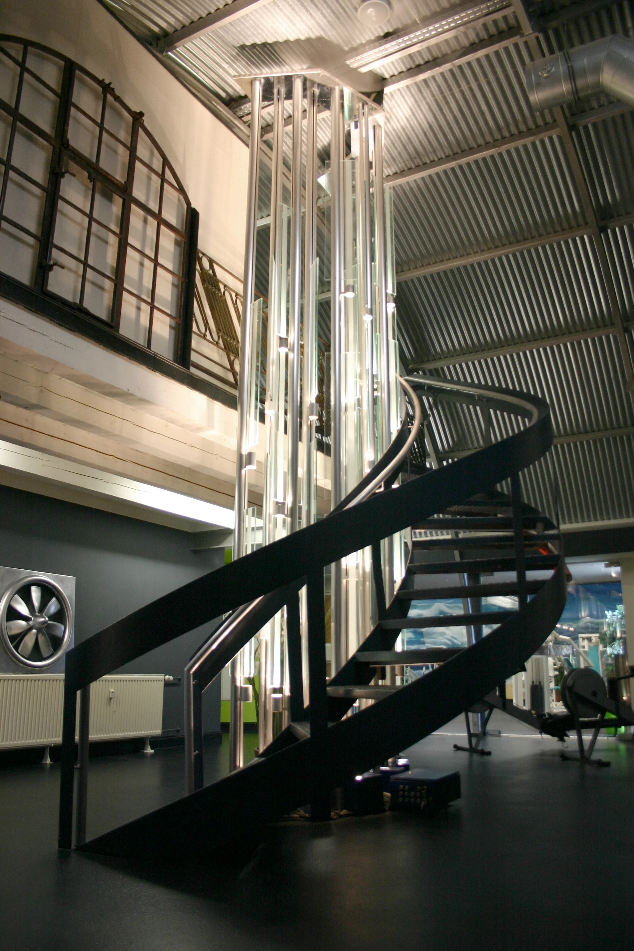 Halle 2 Voyer_02.jpg