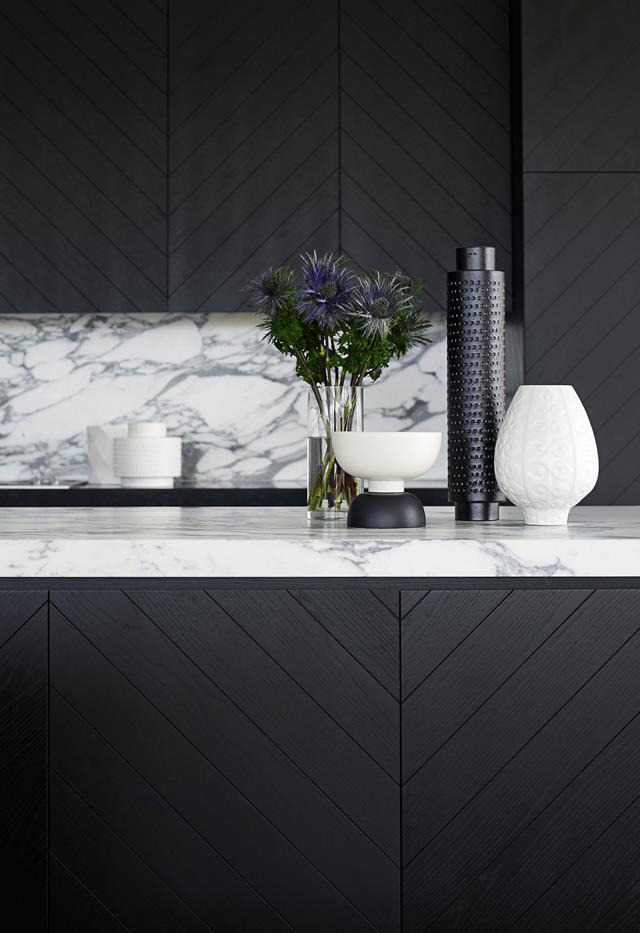 marble black kitchen.jpg
