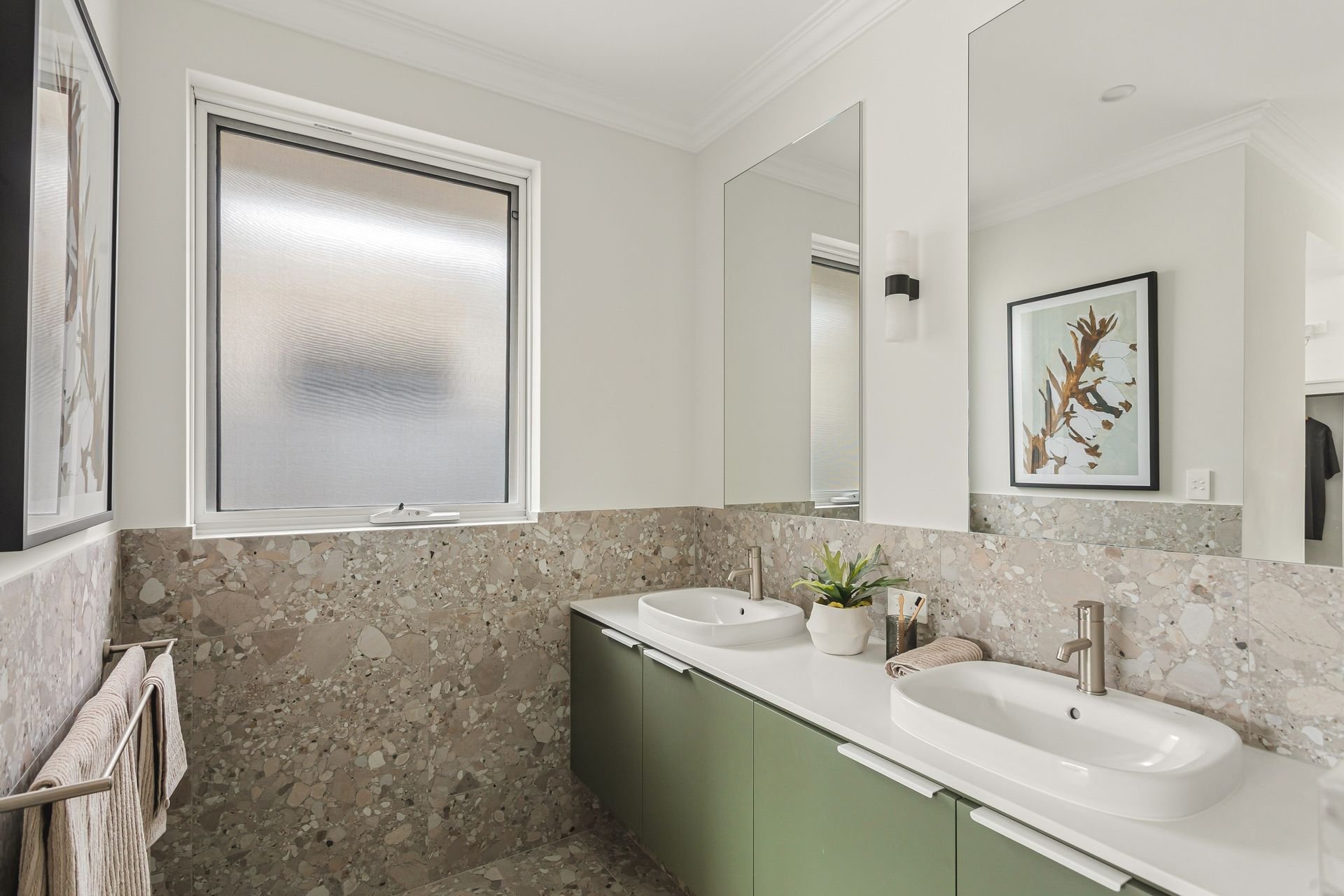 12 Sesame Mews  Henley Brook 41.jpg