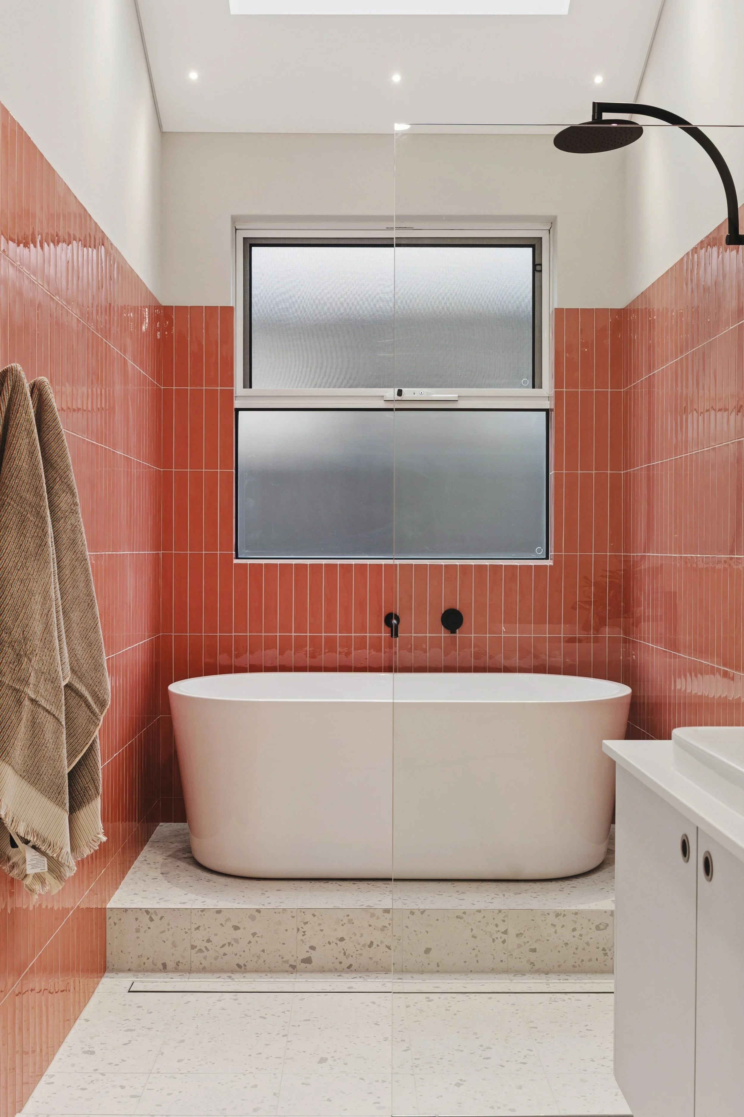 31 Maspalomas Dr, Madora Bay 4.jpg