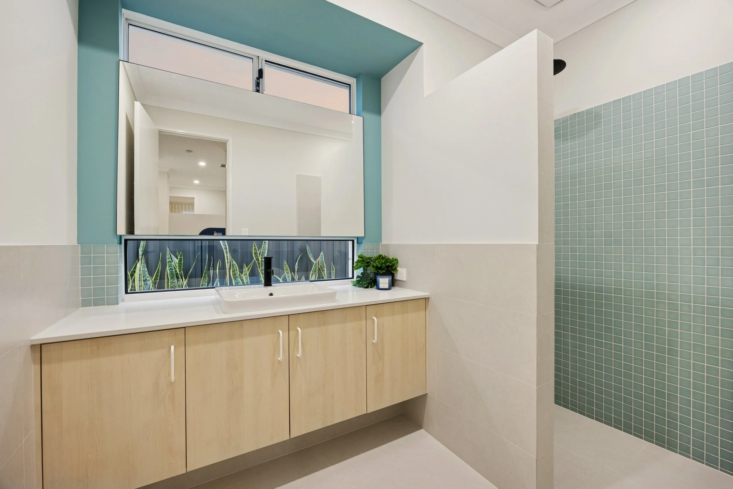 31 Maspalomas Dr, Madora Bay 14.jpg