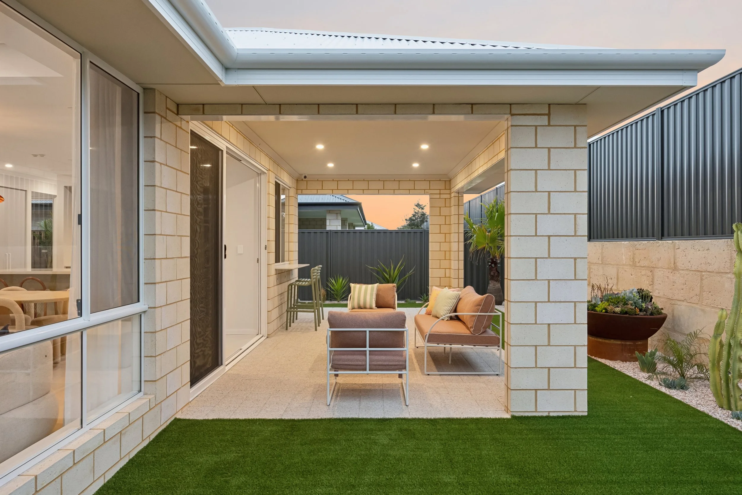 31 Maspalomas Dr, Madora Bay 37.jpg