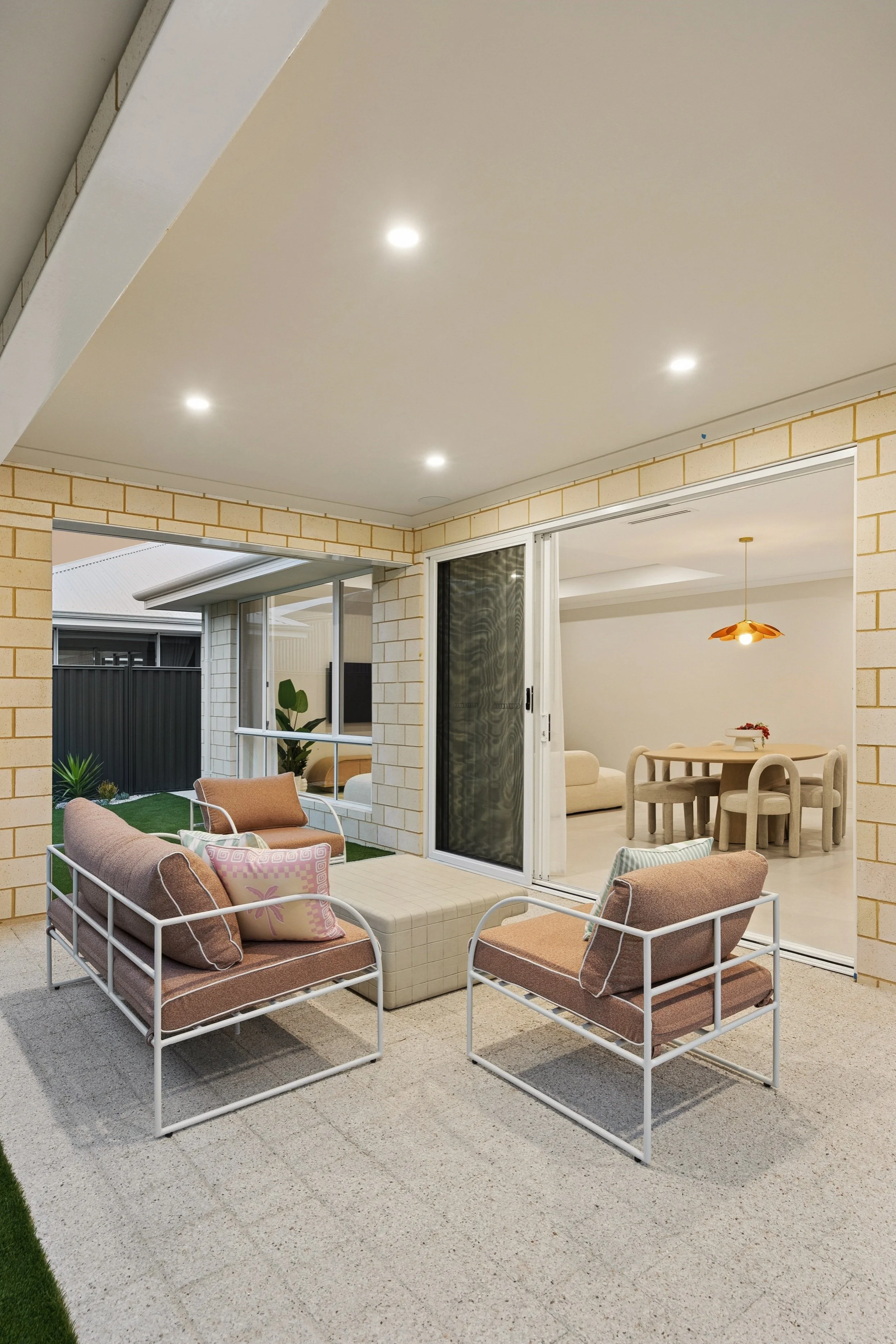 31 Maspalomas Dr, Madora Bay 40.jpg