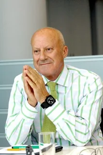  Norman Foster ©Nigel Young, Foster + Partners