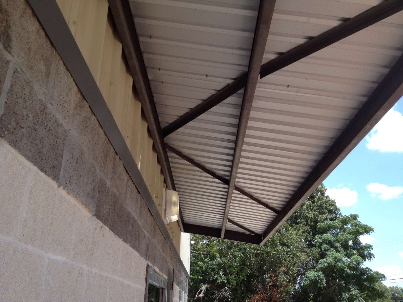 Industrial Metal Roofing Repair & Waterproofing Contractor Services — METALGUARD