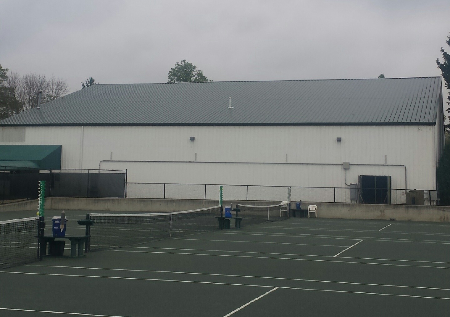 This new metal roof replacement project looked great,