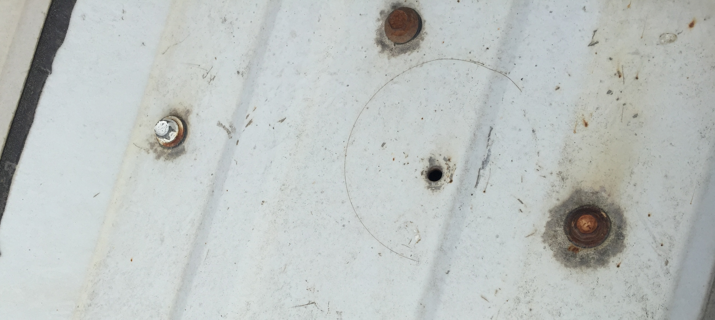 Missing pole screws