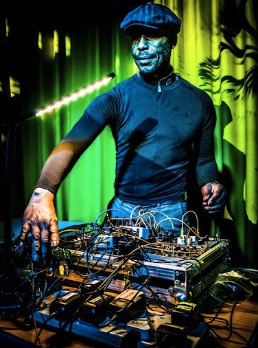 photographed by Gary Franklin.png